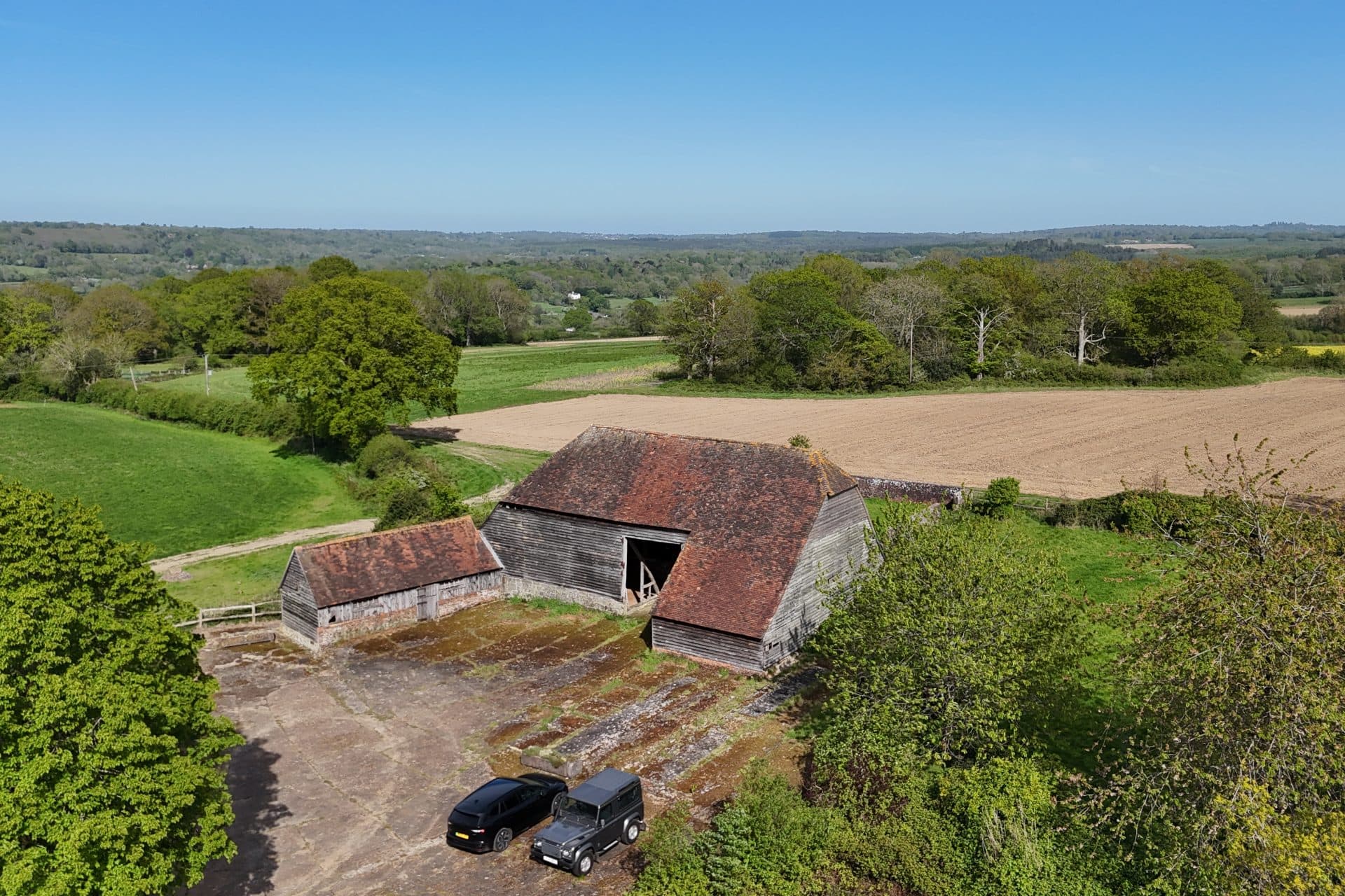 Grade 2 listed barn with full planning permission for sale in Hartfield, East Sussex